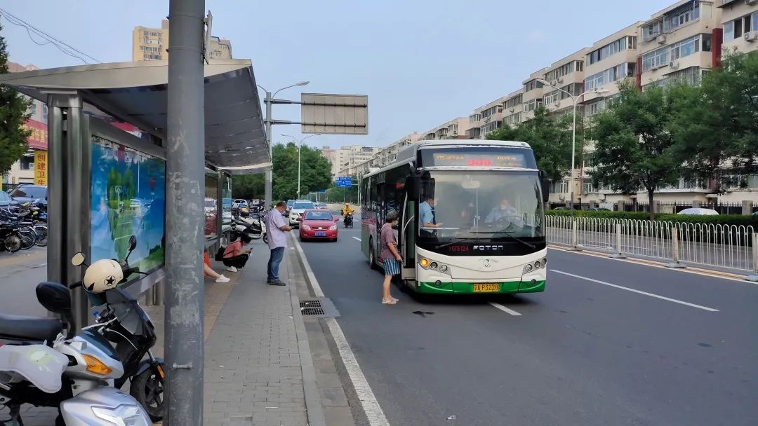 什么地方能停什么地方不能停,该停的地方就停不该停的地方