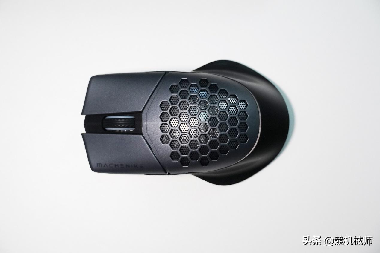 机械师m7双模和m8双模选哪个,机械师m8畅玩版鼠标