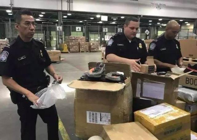 美国海关查获5亿美元假包,美国莆田假鞋事件