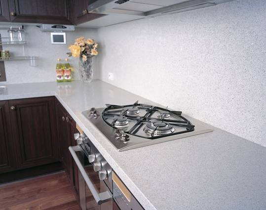 橱柜台面用什么材料做比较好打理,装橱柜台面用什么材料最好最安全