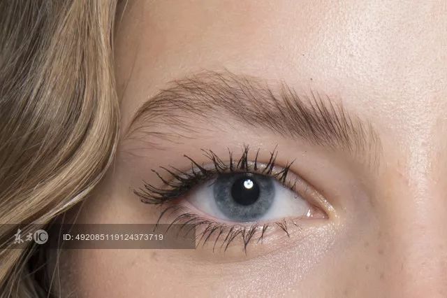 EIGSHOW丨鞠婧祎、李艺彤的仙女春夏妆容能让你美出新高度!