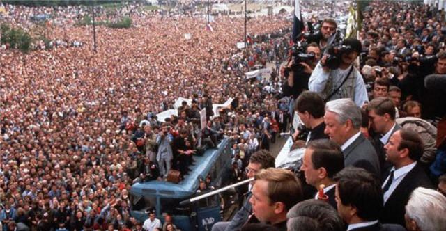 真实的蒙古人情况：扎堆去首都，买不起房子，就住在蒙古包里