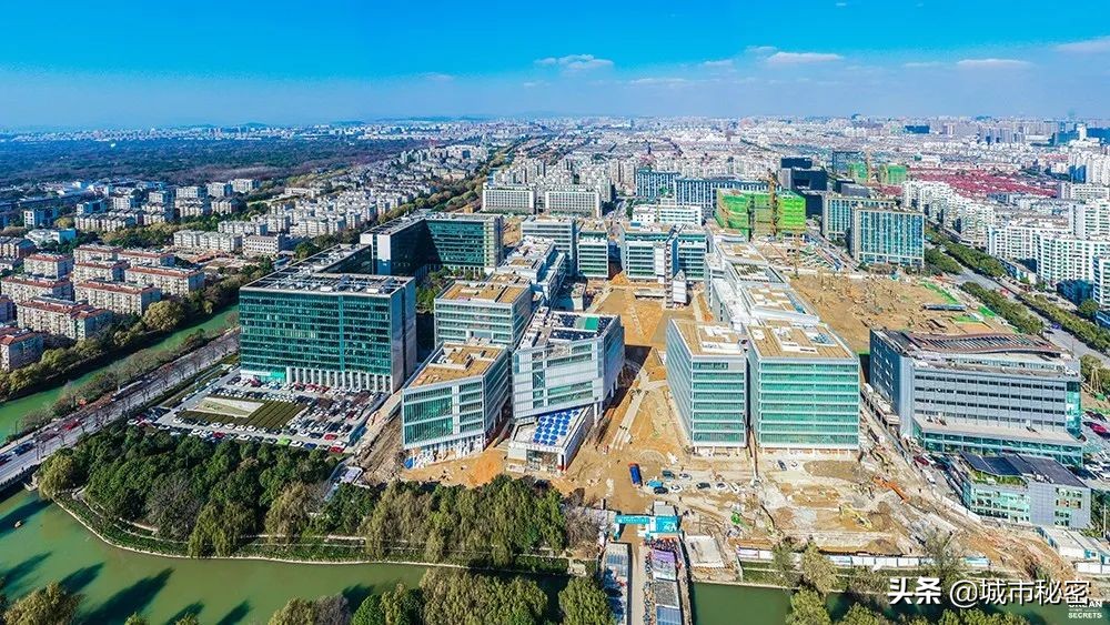 从学霸到赌王再到上市公司老总,浙大化学系学霸到服装公司上市