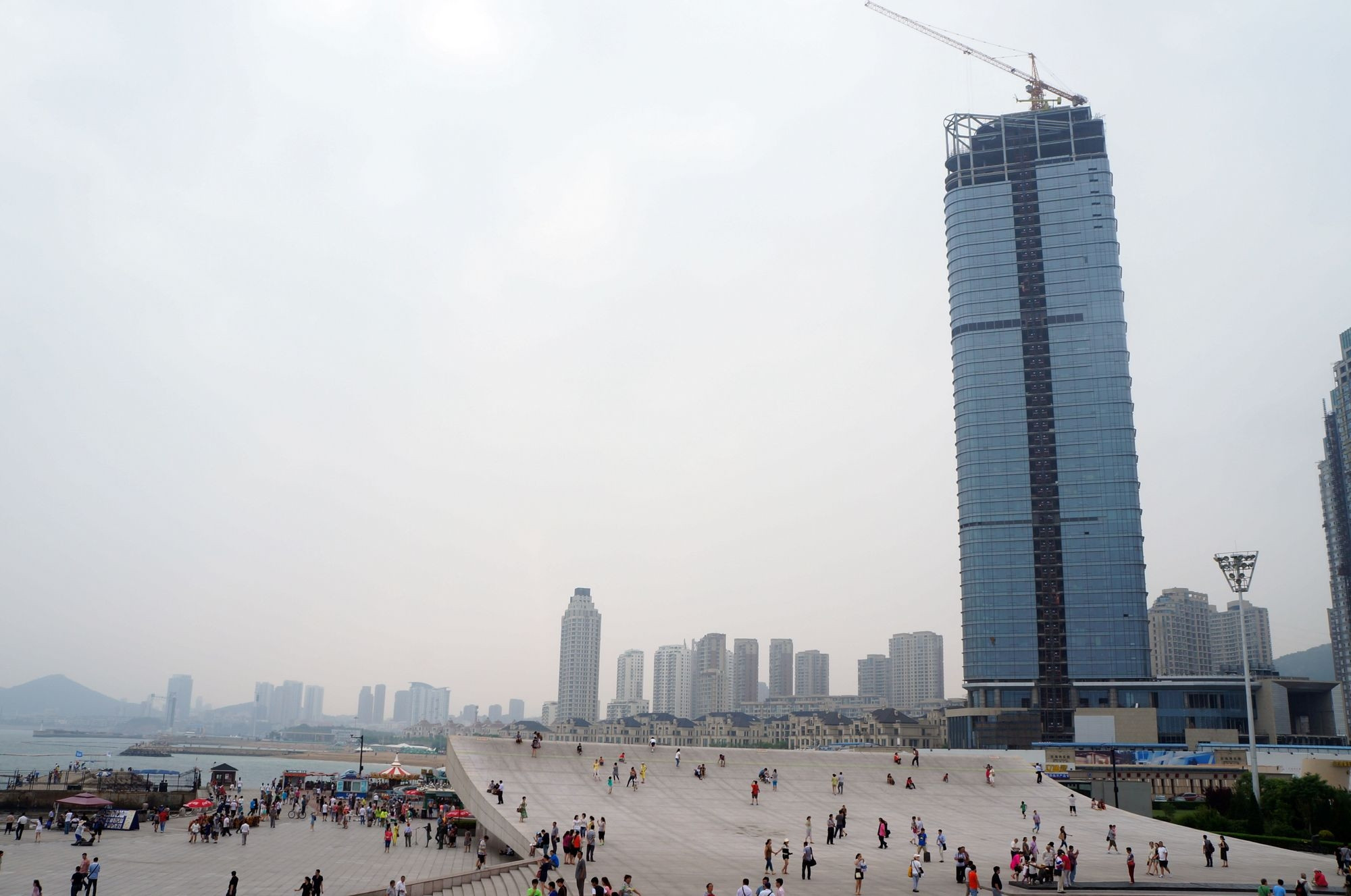 大连世界第一广场,亚洲最大的广场大连星海湾广场