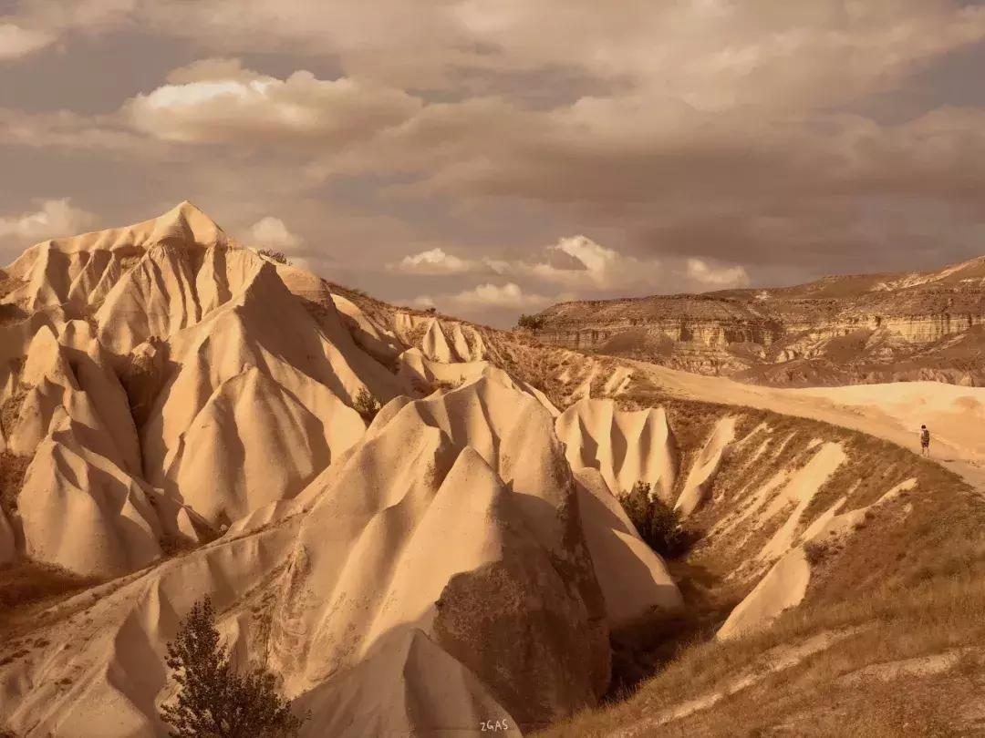 手机拍照怎么拍出电影的感觉照片,手机摄影如何拍出电影感照片