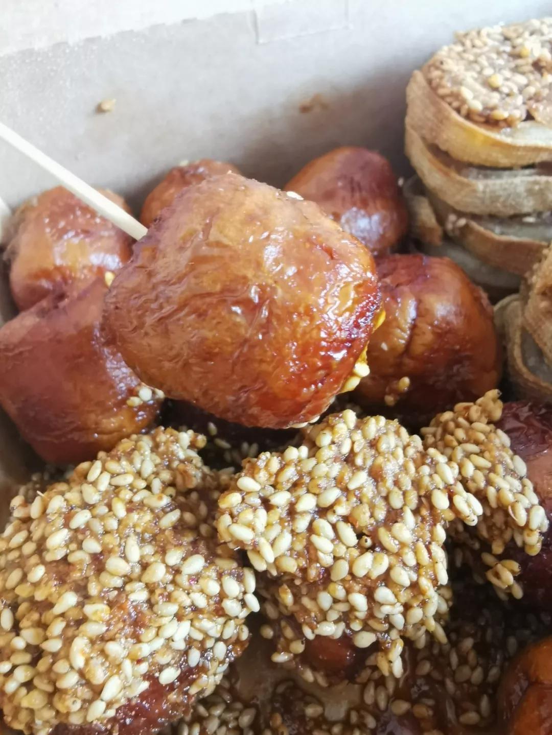 天津西湖道美食一条街晚上有吗,天津西湖道上的美食