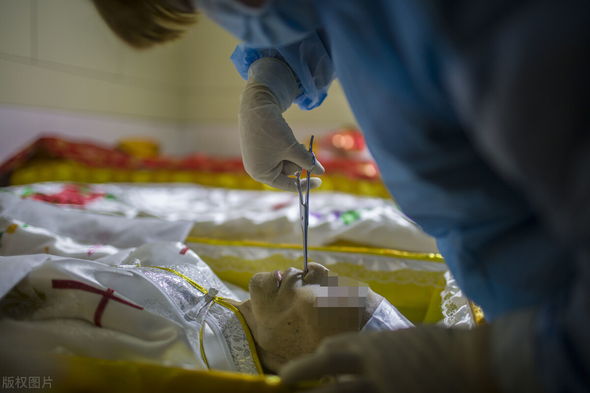 美国连环杀手戴帽子穿大衣,美国最著名的七个变态连环杀手