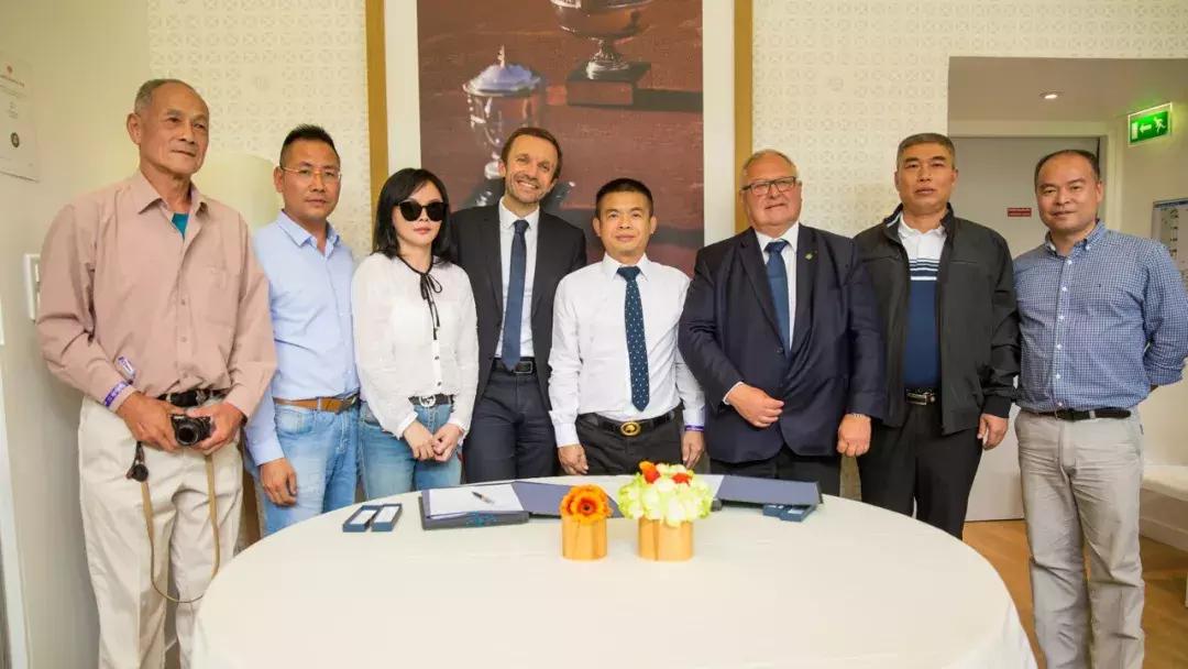 直通巴黎罗兰加洛斯，长沙月亮岛国际化的红土网球名片