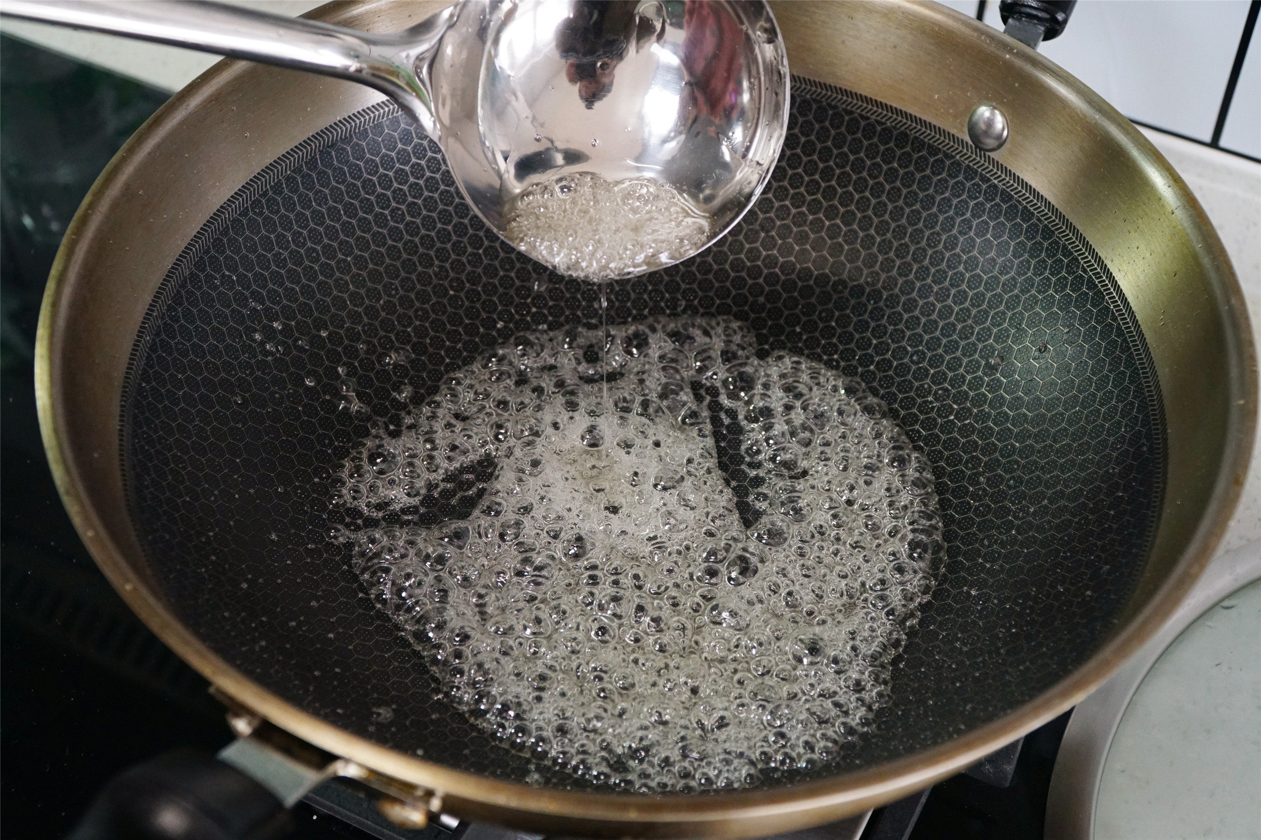 推荐过年必备糖果做法,过年糖果不用买自制