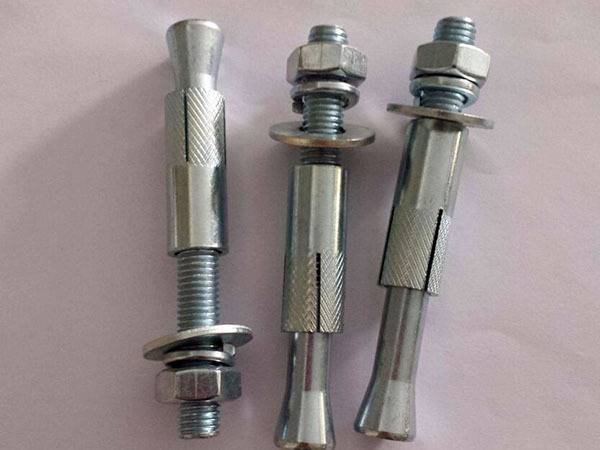 膨胀螺丝怎么安装进木板,膨胀螺丝怎么安装到空心砖里