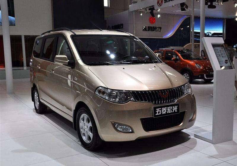 两年多的五菱宏光能卖多少钱,开了3年的五菱宏光还能卖多少钱