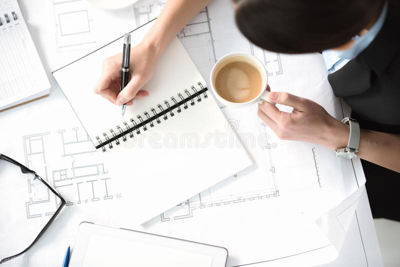 美容导师工作内容怎么写,美容培训导师工作内容