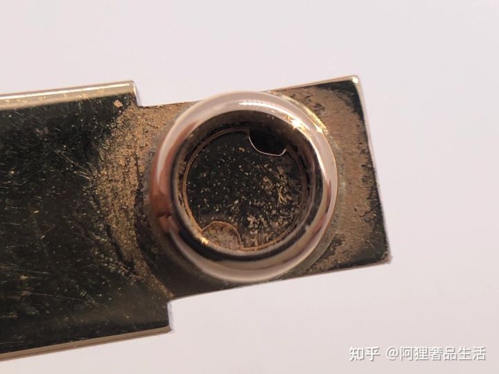 鉴定卡地亚真假怎么收费的,鉴定卡地亚手表真假最简单方法