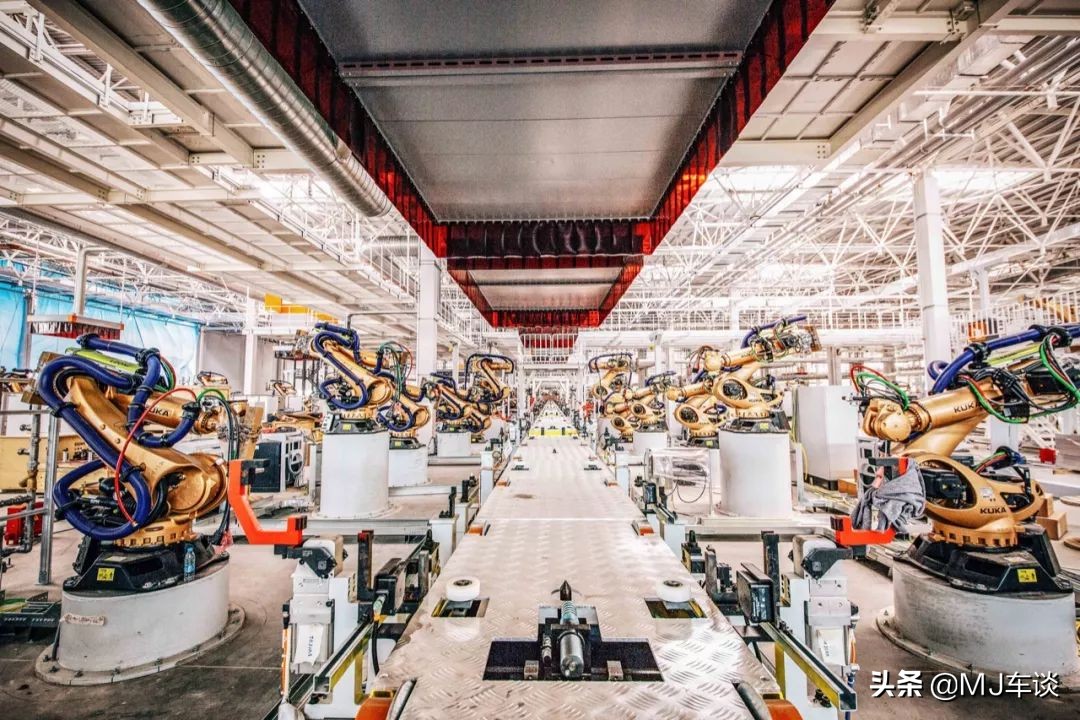 拜腾m-byte量产版下线,南京拜腾m-byte工厂试生产启动