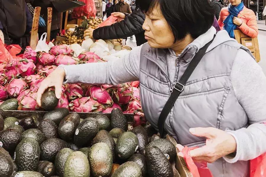 越吃越减肥水果排行榜,越吃越苗条的减肥水果
