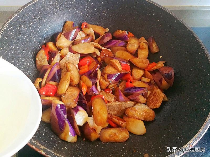 怎样做才能让锅不粘,怎么让锅炒菜不粘锅底