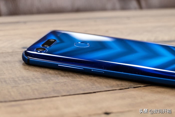 荣耀v20王者荣耀深度评测,荣耀v20续航评测vivo