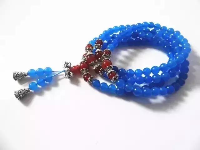 翡翠玛瑙玉髓碧玺区别,玛瑙和玉髓的区别哪个值钱