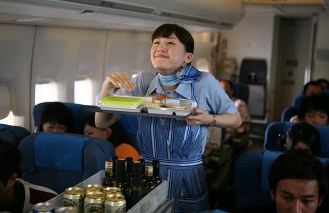 飞机经济舱选座位越靠前越好吗,飞机选座经济舱选什么座