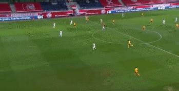 巴萨送点球,巴萨利物浦登贝莱两次踢飞