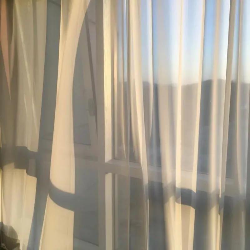 浅色系ins风背景图,浅色系壁纸ins高级质感真人