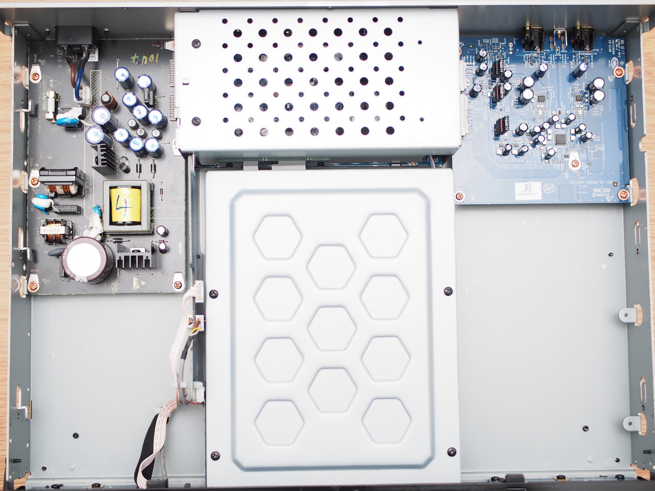 音画俱佳，操控稍弱——先锋UDP-LX500