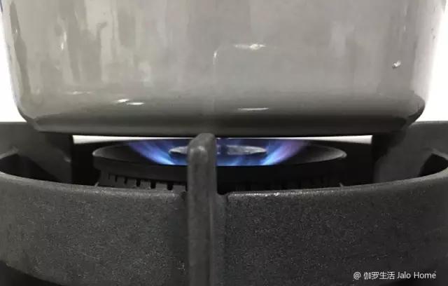 法国lecreuset珐琅锅怎么开锅,lecreuset珐琅铸铁锅优缺点