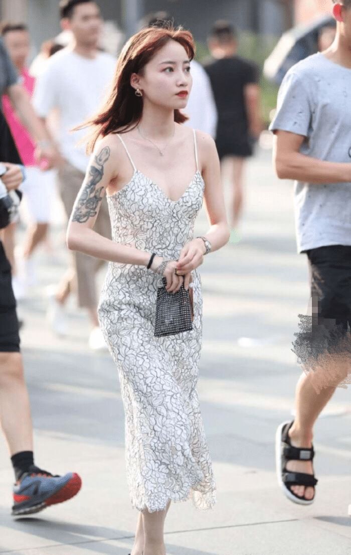 追求女生怎么才能感动对方,怎么关心正在追求的女生