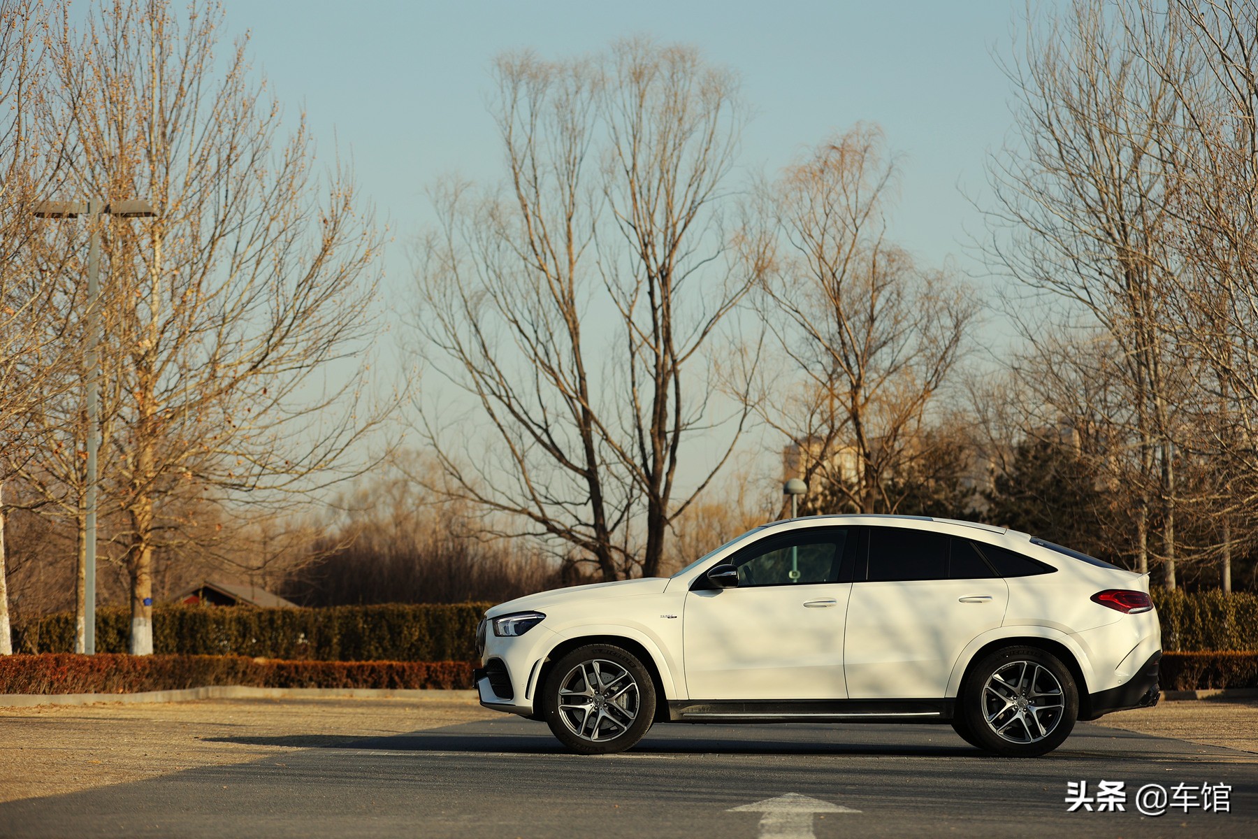 奔驰gle53amg2023款,去提一台奔驰gle53amg是什么体验