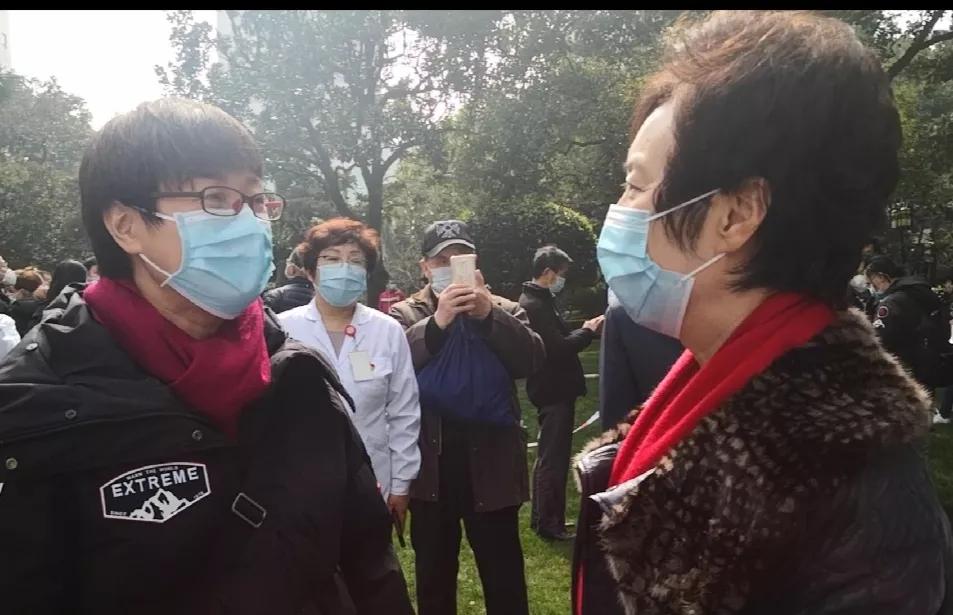 90分钟成军，为武汉结界！复旦华山214位“白衣将士”向武汉再出发！