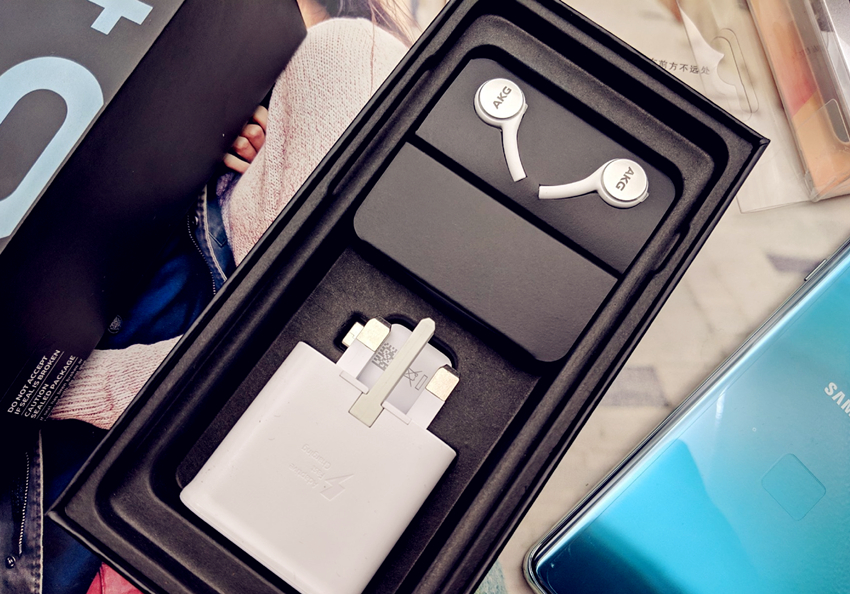 三星s10+琉璃绿开箱评测,三星s10+琉璃绿开箱