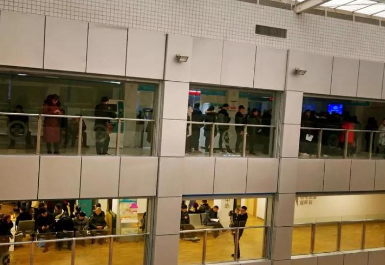 听了检验科主任的对话后，我发现了检验科的某些秘密