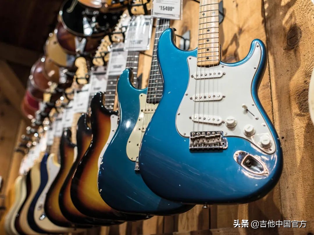 鍚変粬鎵嬩竴骞磋兘璧氬灏戦挶,鍚変粬鎵嬫嫋鍚庤吙