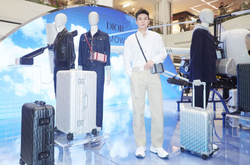 Kylie把公司卖了6个亿？DIORandRIMOWA小箱子终于可以背上身！「每周时报」