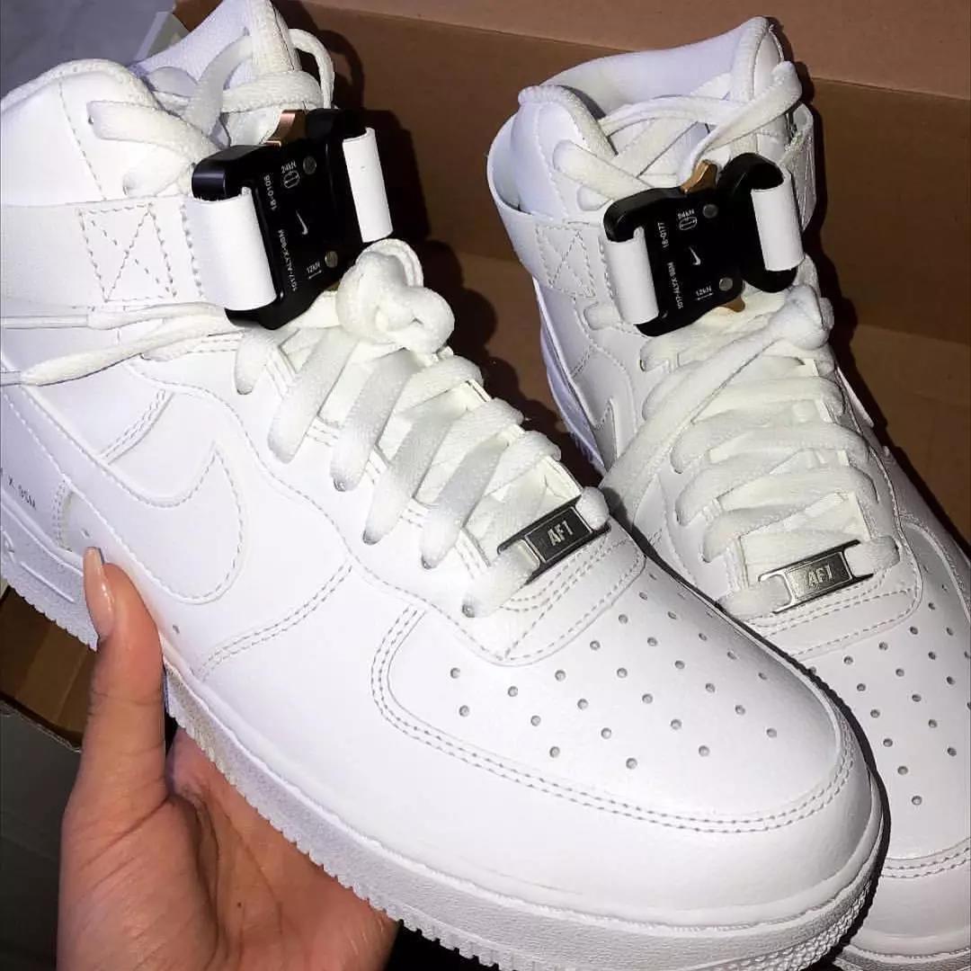 sneakers值得入手吗,有名的sneaker