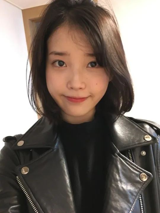 小五官扁平脸适合什么风格,塌鼻扁平脸