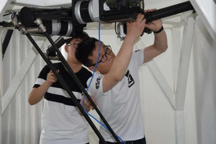 武汉博士身患脑瘤,坚持在病房做研究,成果打破国外垄断,如今获全国表彰!