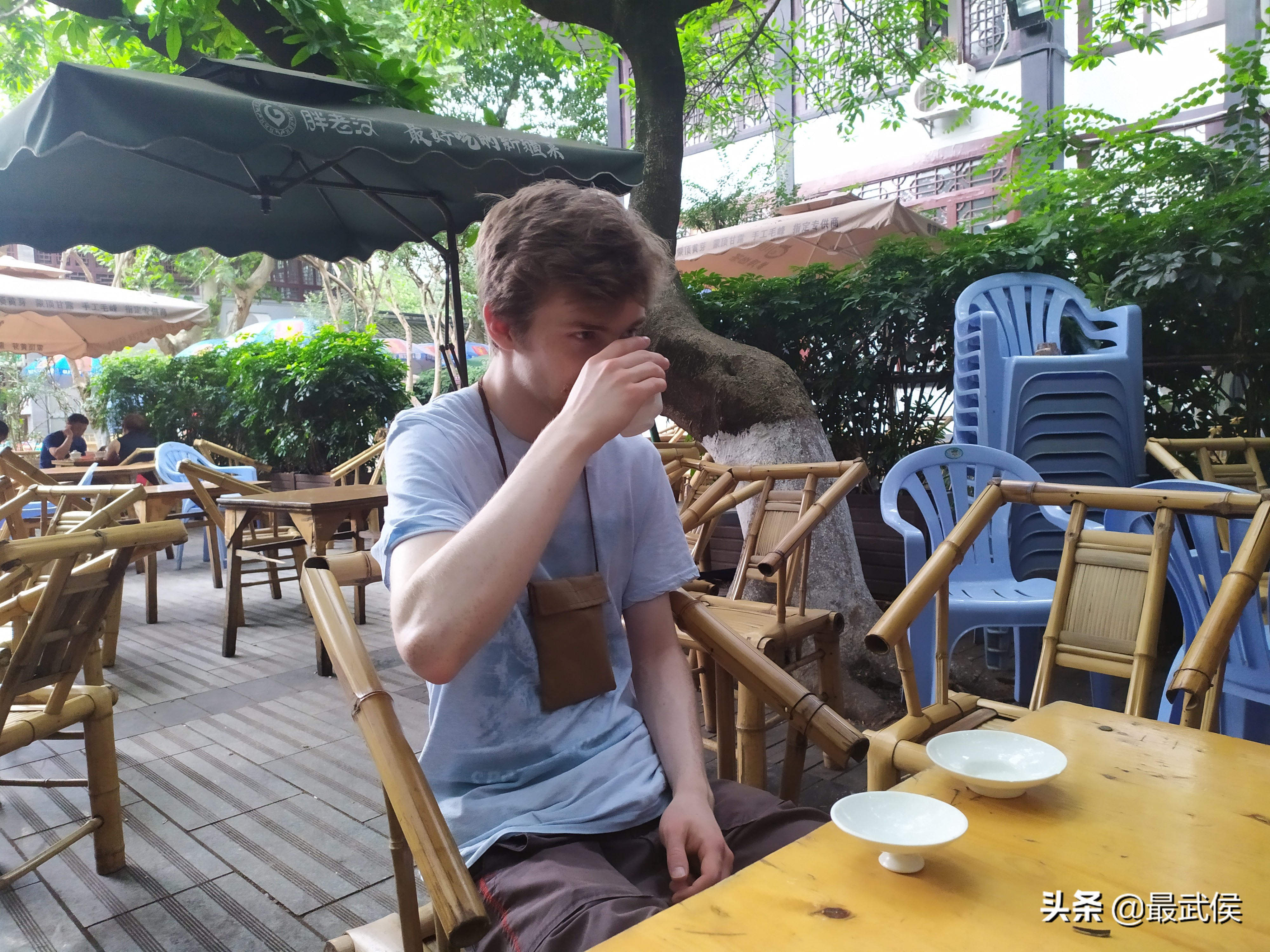 波兰留学生何佳仪：因为盖碗茶恋上成都