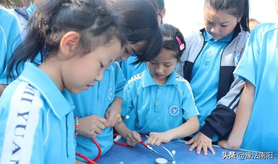 邓州市致远实验学校2023年运动会,邓州致远实验学校元旦