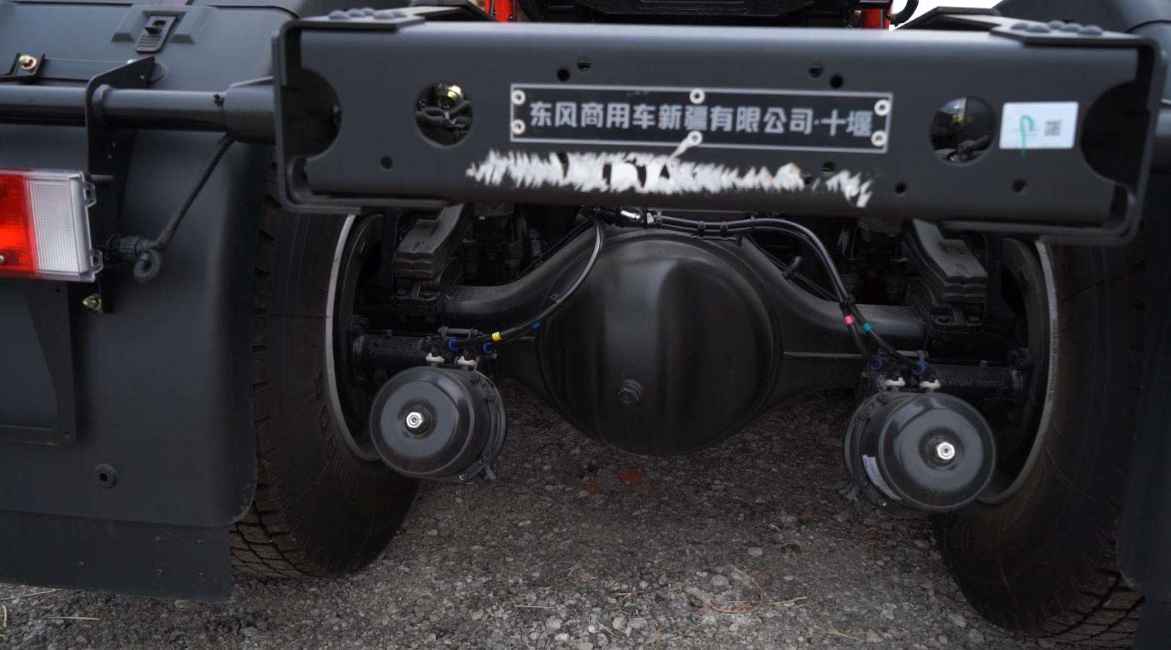 东风天龙玉柴480lng牵引车,东风天龙玉柴cng发动机