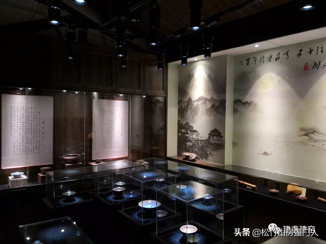 如何选择单色釉建盏,单色釉的建盏有毒吗