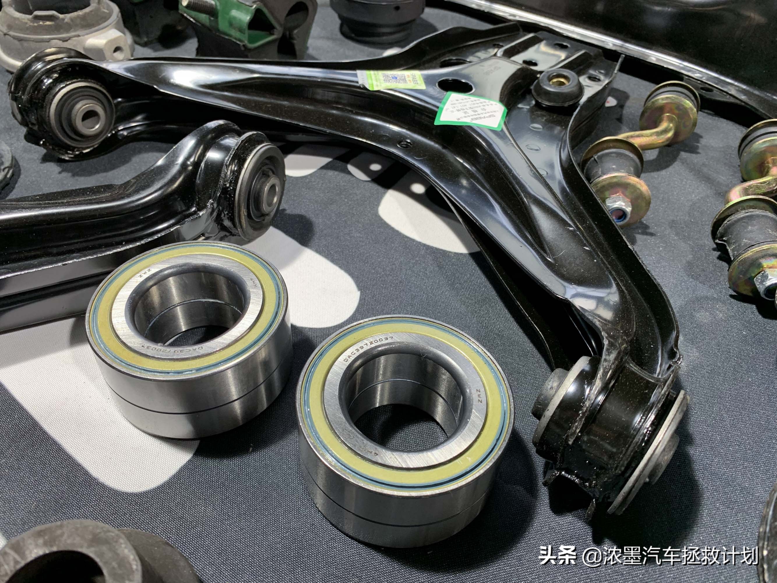 「妙手生花」重建一台战损级桑塔纳，带给它历经千般后的华丽重生