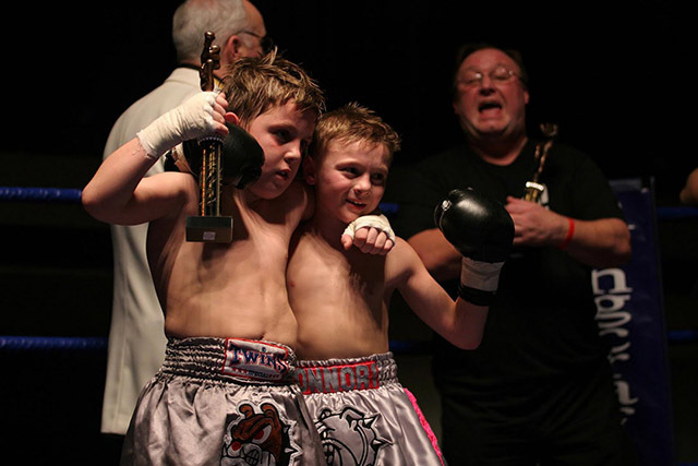 瘦小内向的孩子练搏击有变化吗,小孩几岁学搏击比较合适