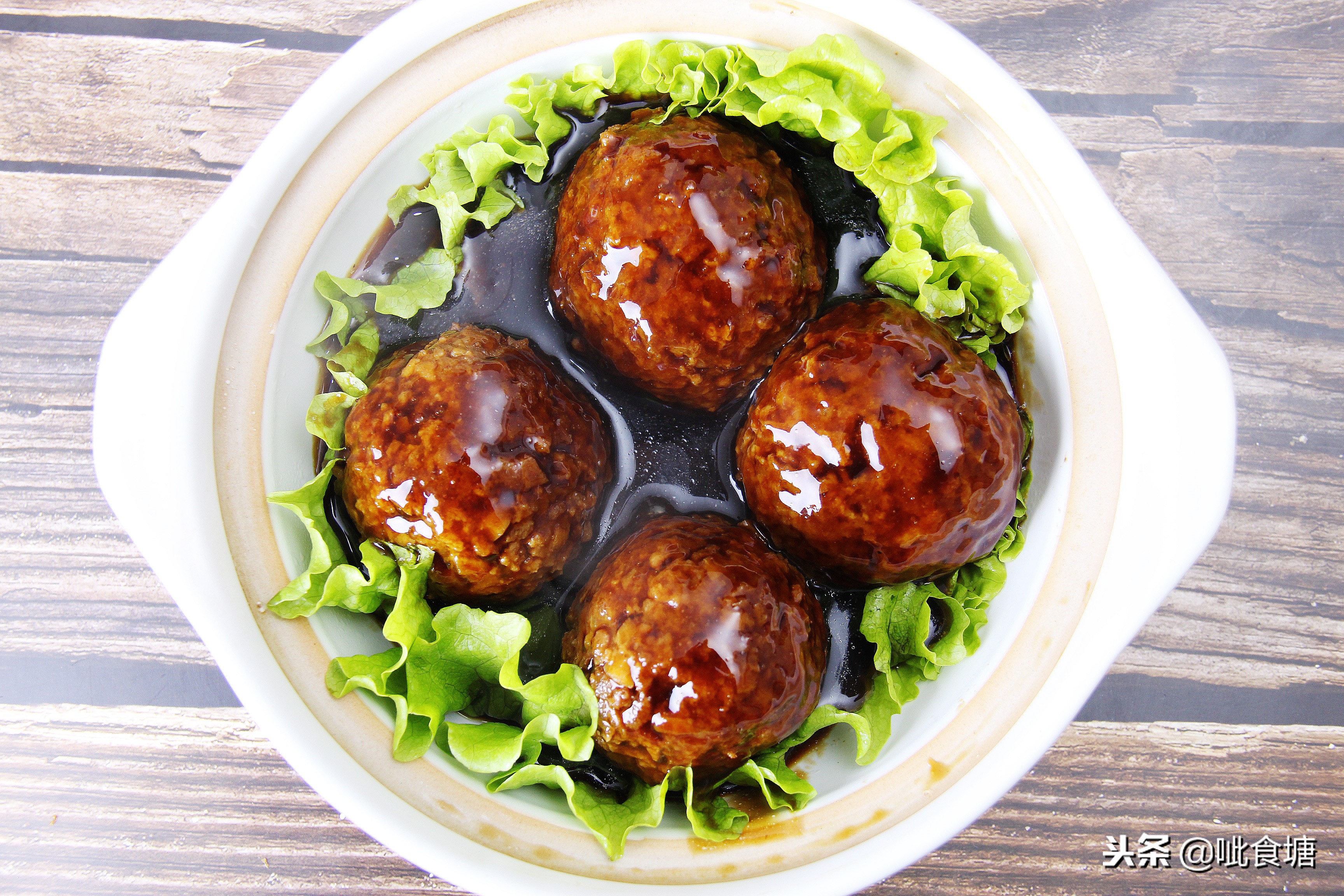 正宗红烧狮子头四喜丸子开袋即食,四喜丸子和红烧狮子头不一样