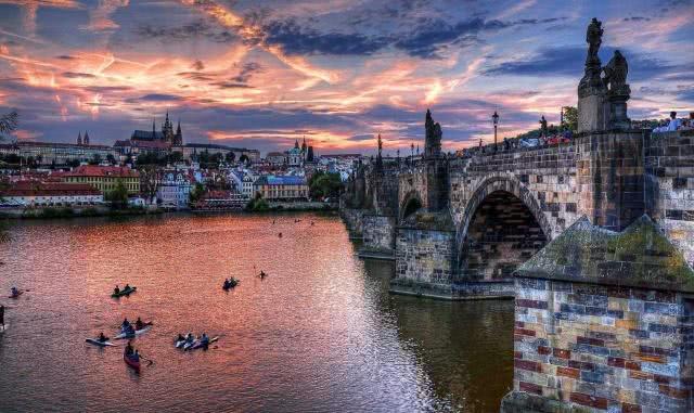 全世界最美的图书馆，斯特拉霍夫修道院，此生不得不去的神奇之地