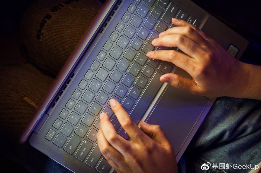 灵越5000十代酷睿评测,灵越5000笔记本