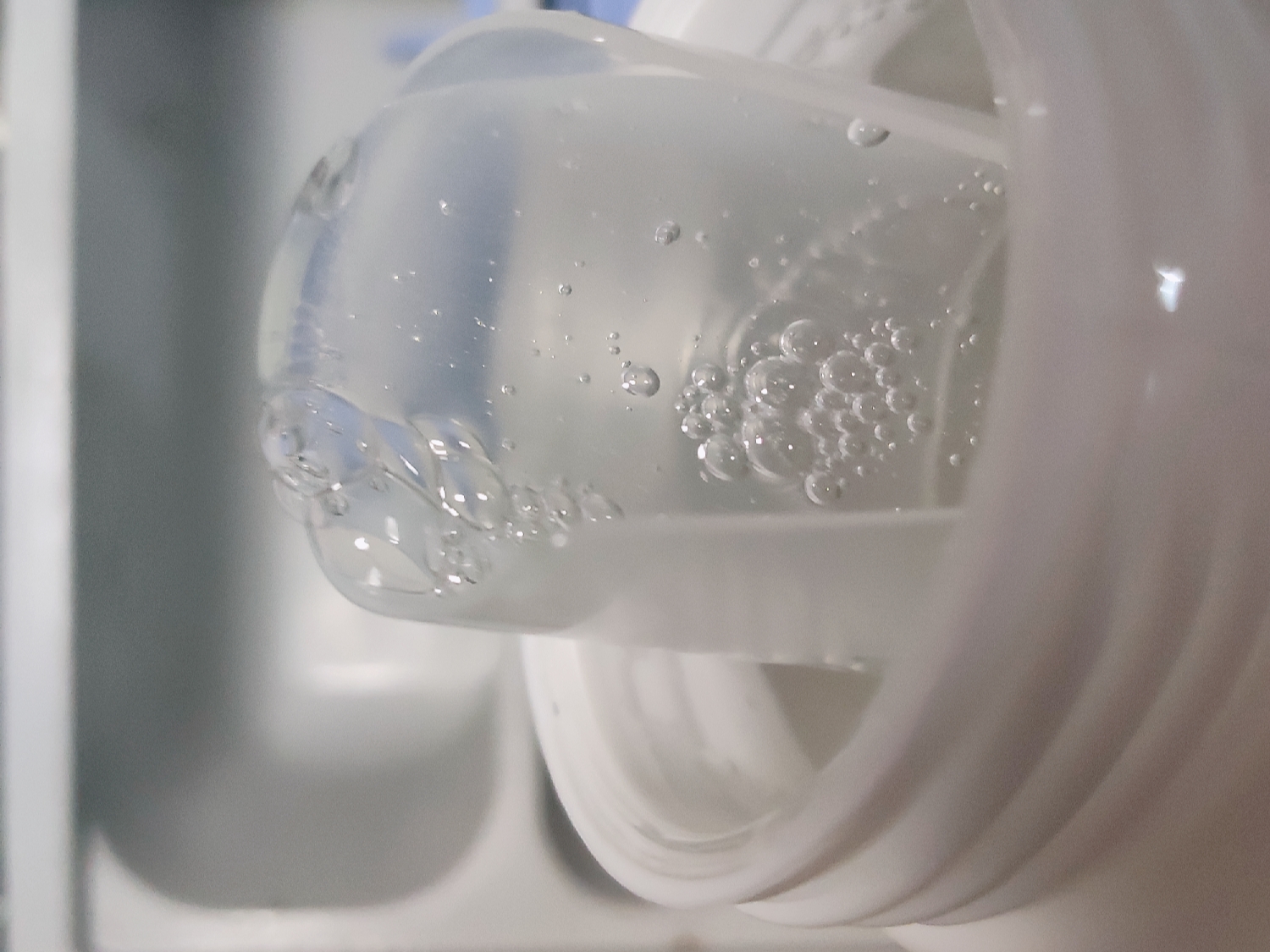 小宝贝的衣服发黄发霉怎么洗,宝宝衣服发黄是什么原因