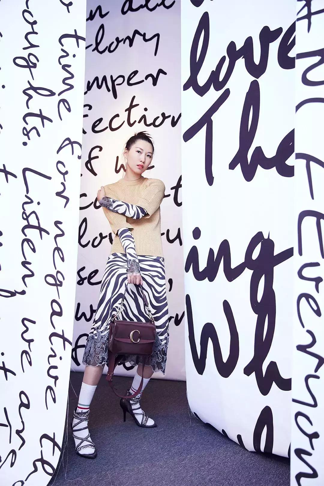 速来围观帅气新主播,速来围观新人主播