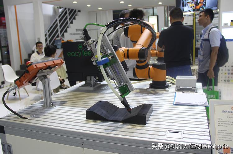 遨博协作机器人通讯,遨博协作机器人怎么样