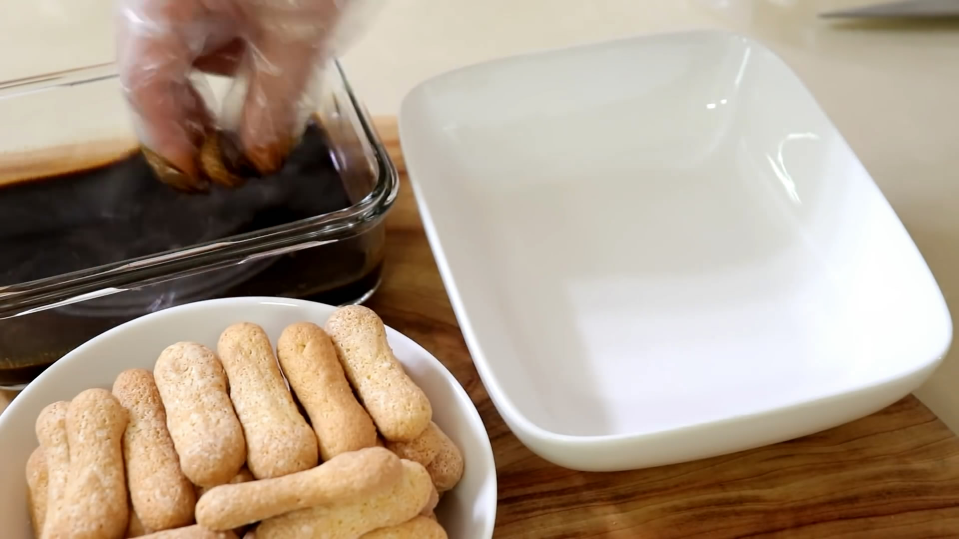 正宗提拉米苏做法,提拉米苏正宗做法没有芝士